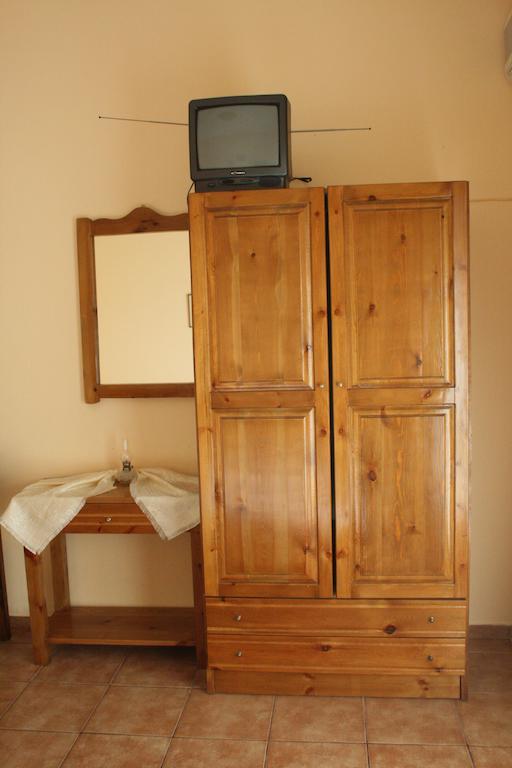 Xenios Loutra Village Karnagio Extérieur photo