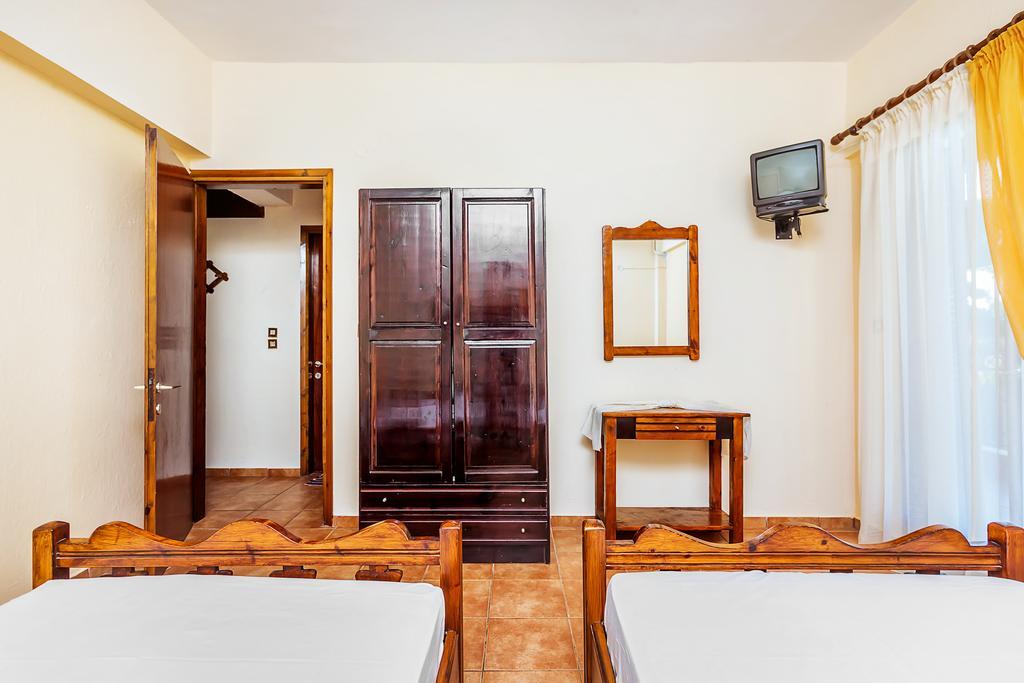 Xenios Loutra Village Karnagio Extérieur photo